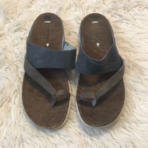 Women’s Merrell Sandals 😍
